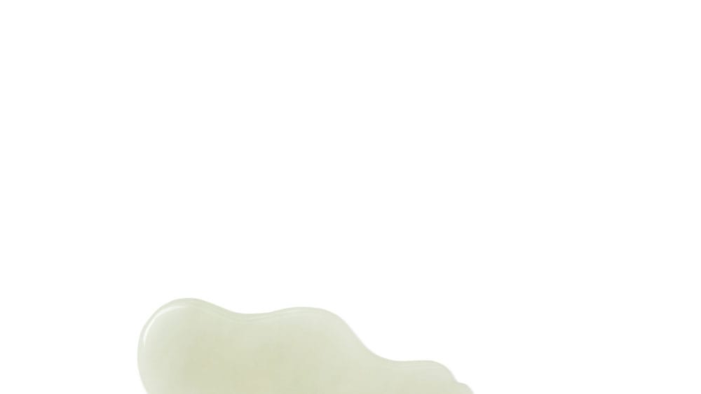 2025-01/cheeks gua sha.jpg