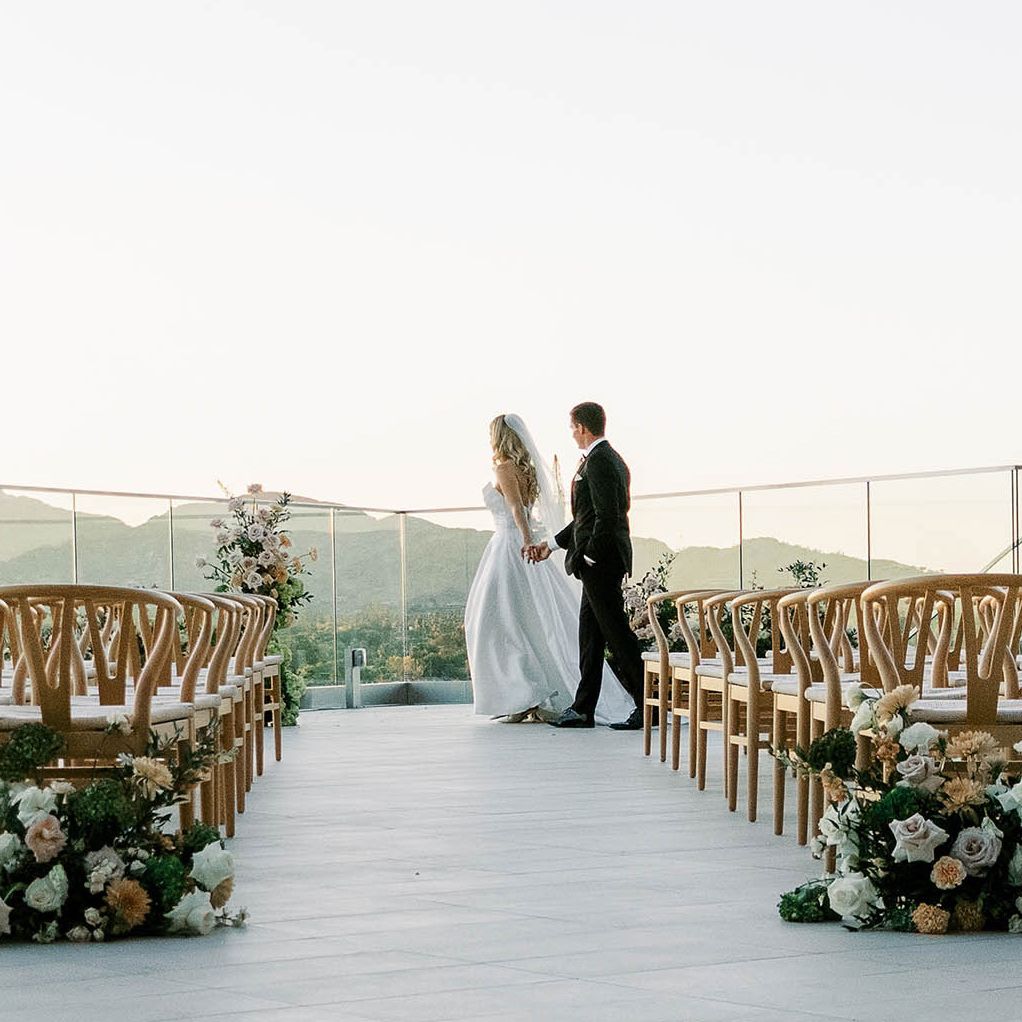 Desert Oasis: Modern Sophistication Meets Whimsy in Styled Shoot at Caesars Republic Rooftop