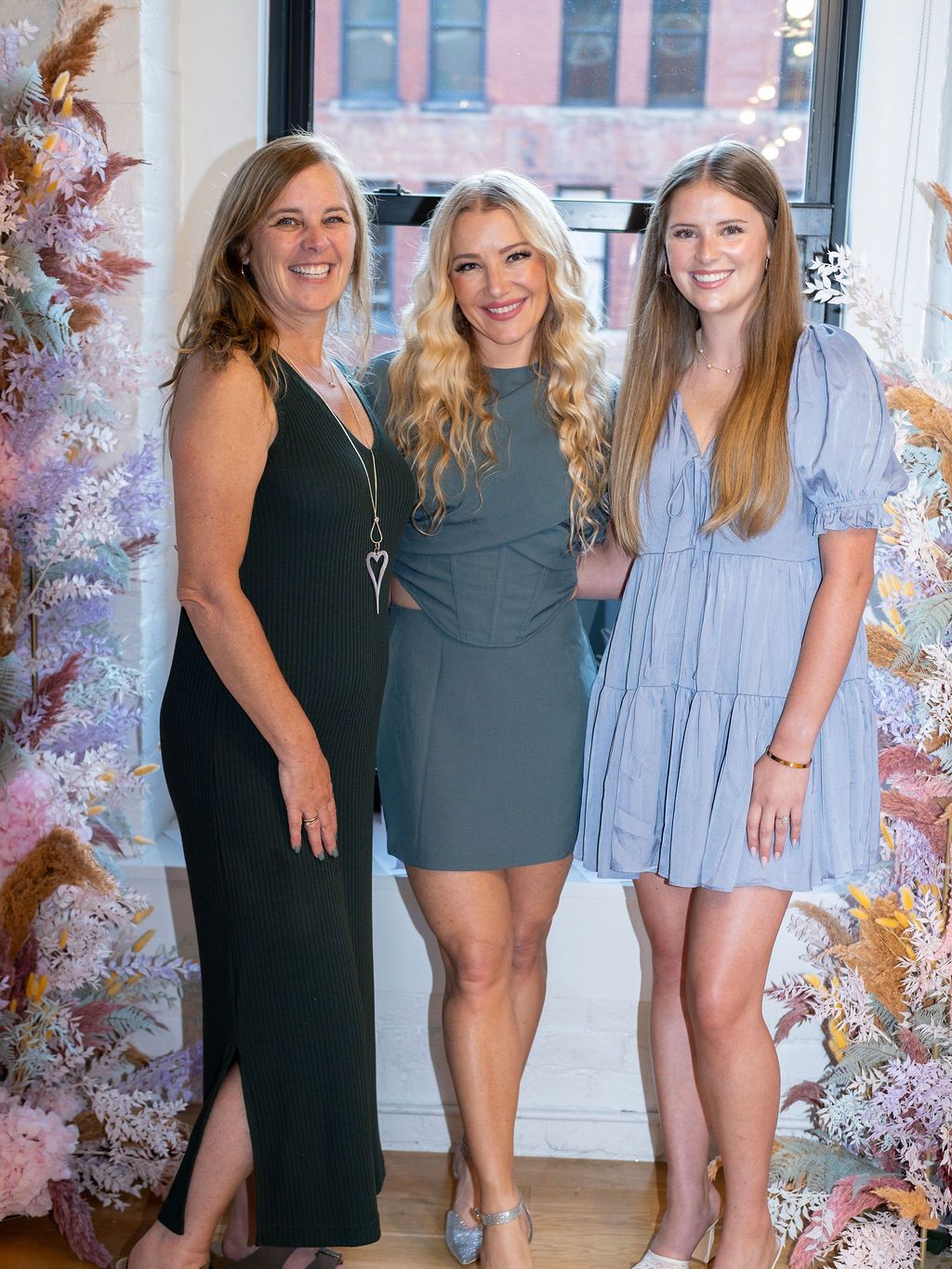 2025-09/JulieTrinhPhotographyHayleyPaigeTrunkShowRhylanLang2025-341.jpg