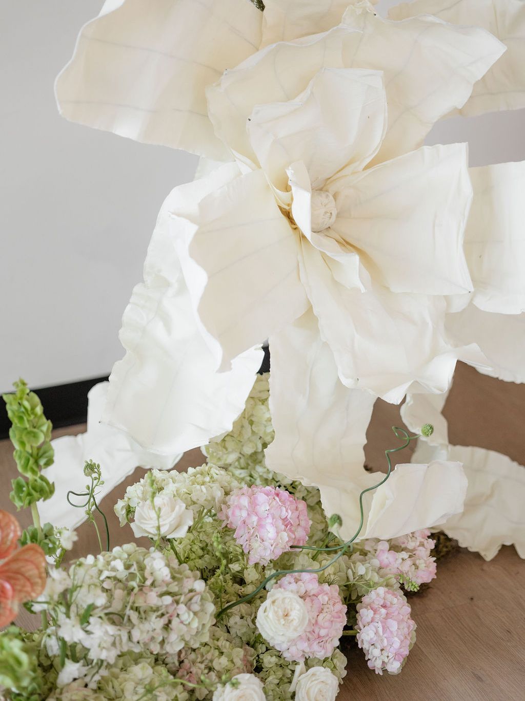2026-07/K&KPhotoandFilm-OmahaStyledWeddingShoot-3-2.jpg