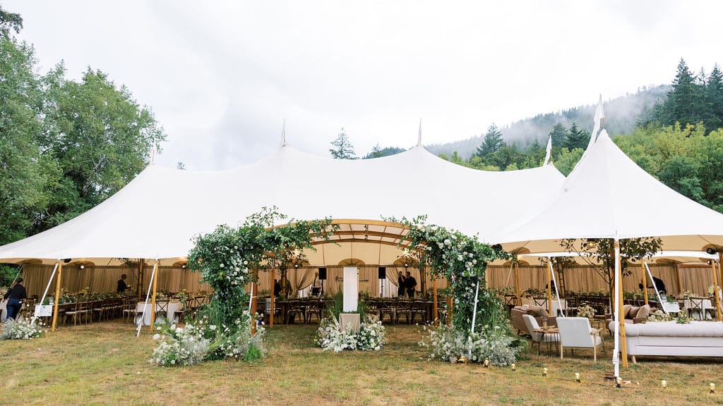 2025-03/ColleenAmeliaPhotography_LyonsWedding-760_0.jpg