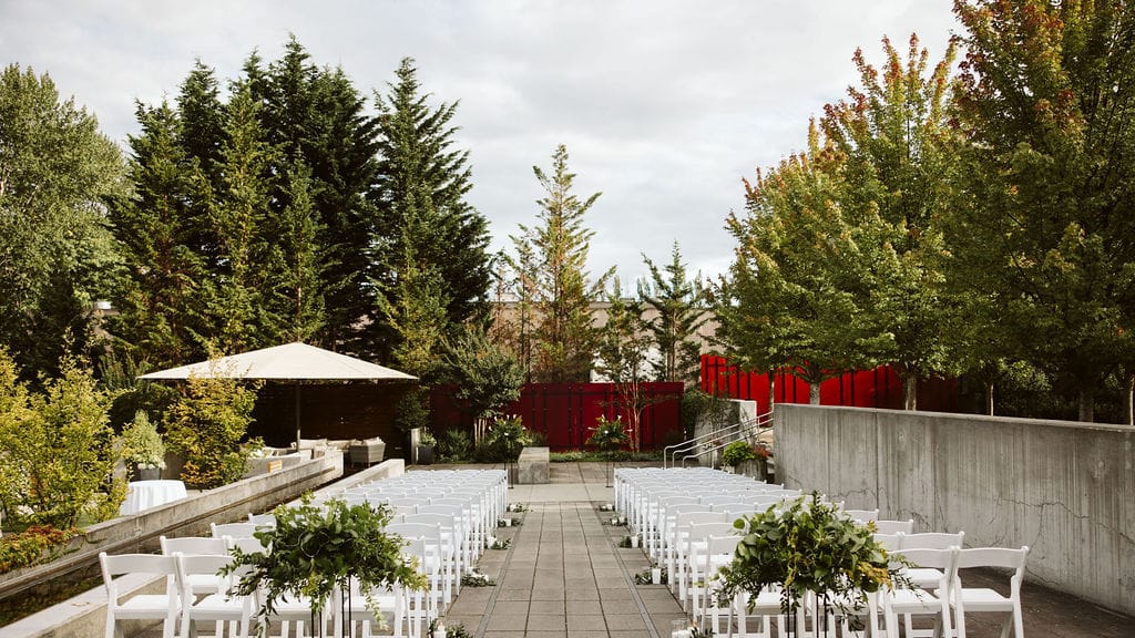 2026-05/seattle-wedding-photographer-kelly-lemon-kyle-kendall-34.jpg