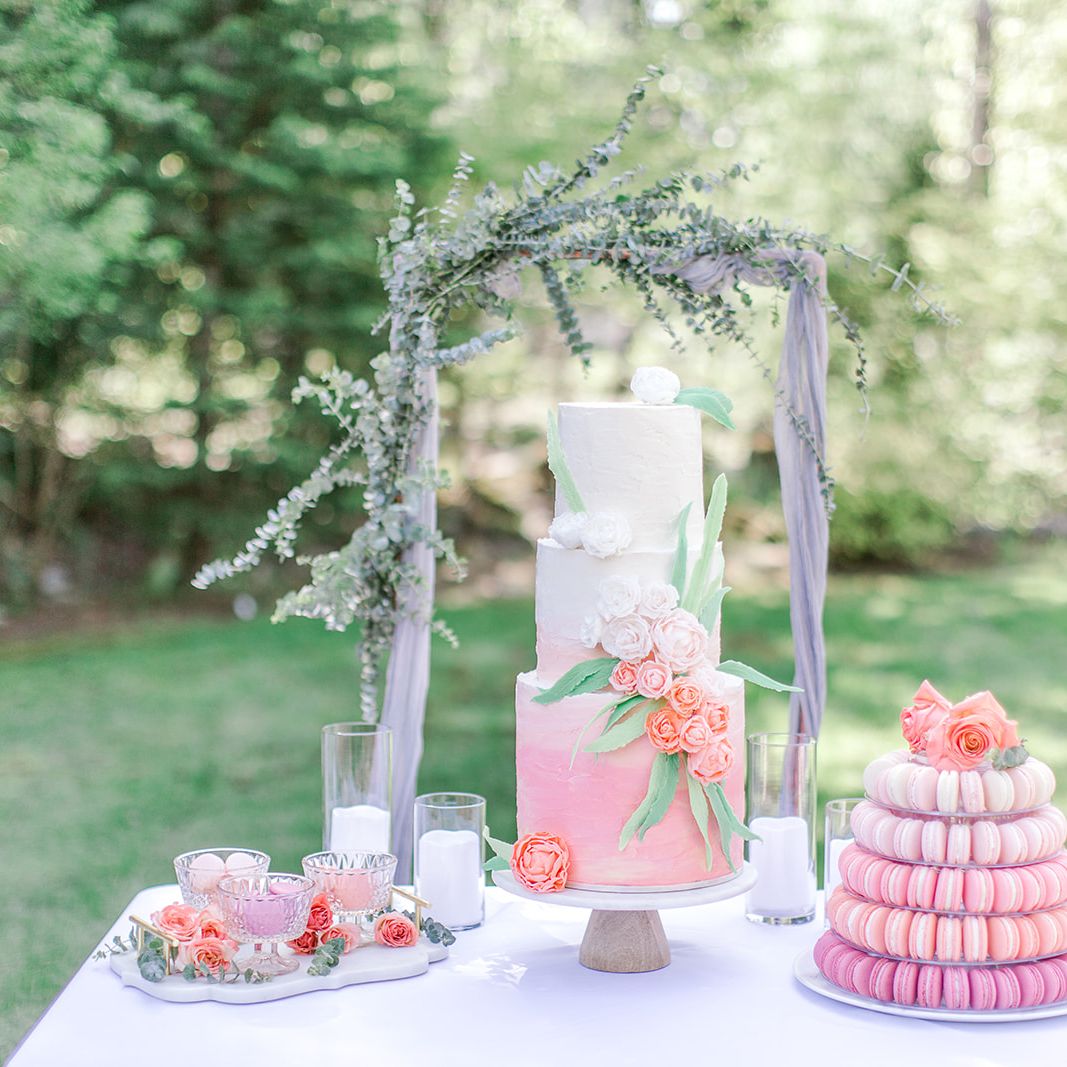 field/seattlebridemag_com_239elwb01_blackmesh_com/2019/image/Coral.Garden.Shoot_.011.jpg