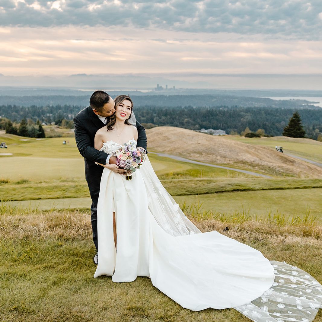 Quynh and Todd Share an Intimate Moment at the Golf Club at Newcastle
