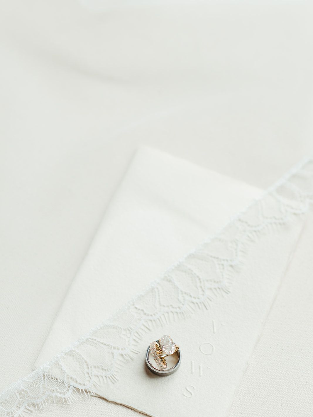 2023-12/hutton-house-mn-wedding-photographer-minnesota-1_websize.jpg