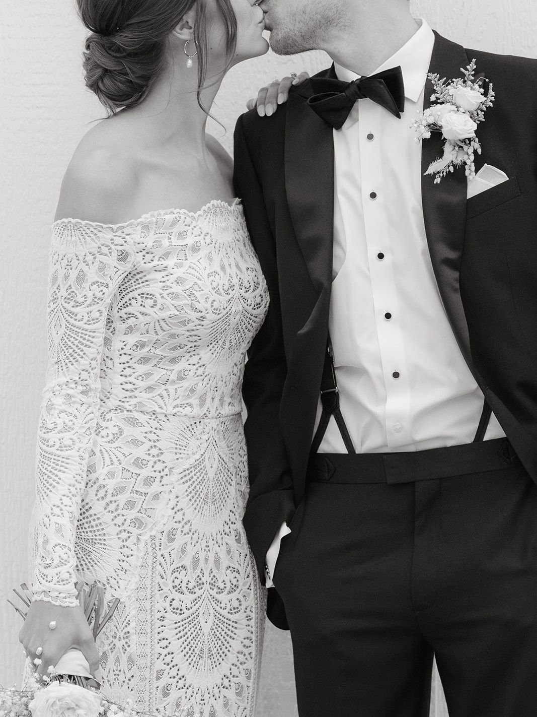 2023-12/hutton-house-mn-wedding-photographer-276_websize.jpg