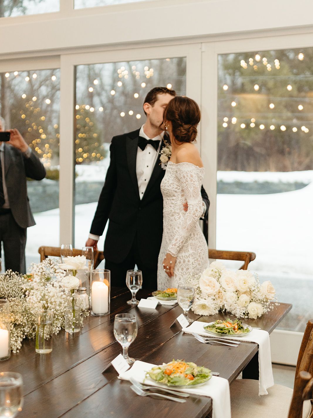 2023-12/hutton-house-mn-wedding-photographer-896_websize.jpg