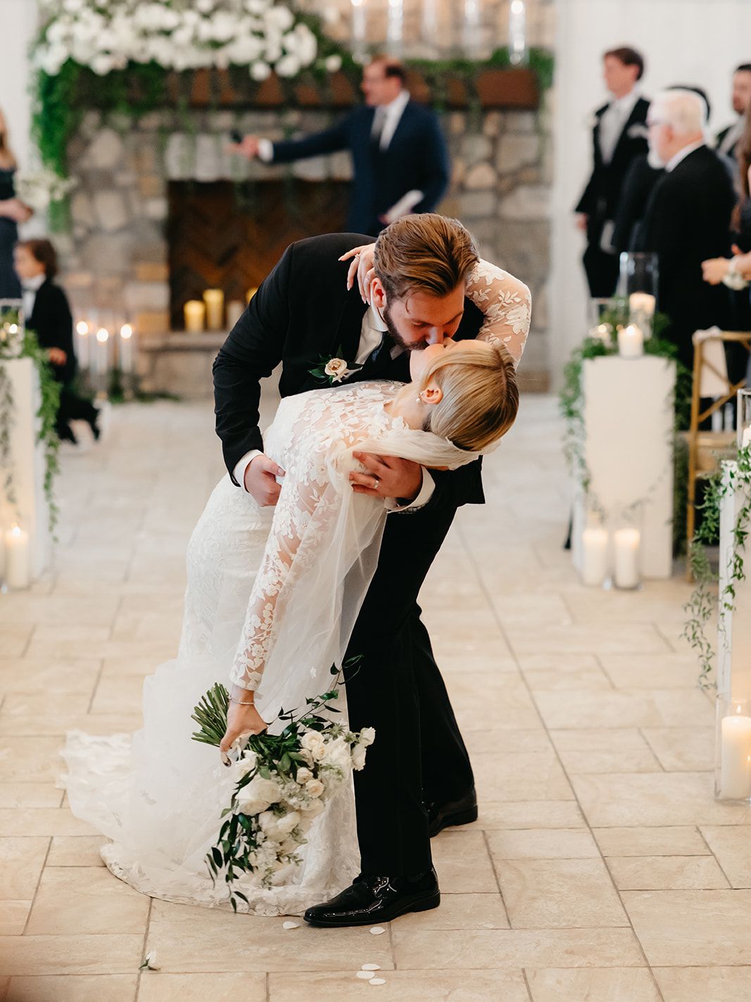 2025-04/Woodis Wedding ceremony-142.jpg