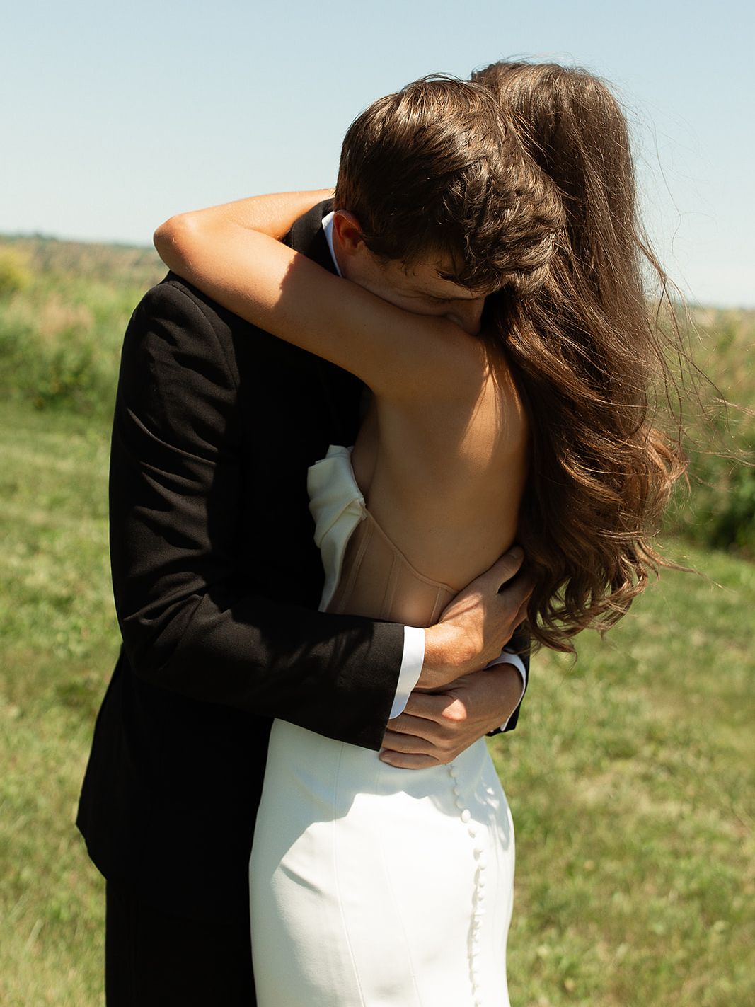 2025-04/ANNAMANTINI-WEDDING-THEWINTERSTEINS-191_websize.jpg