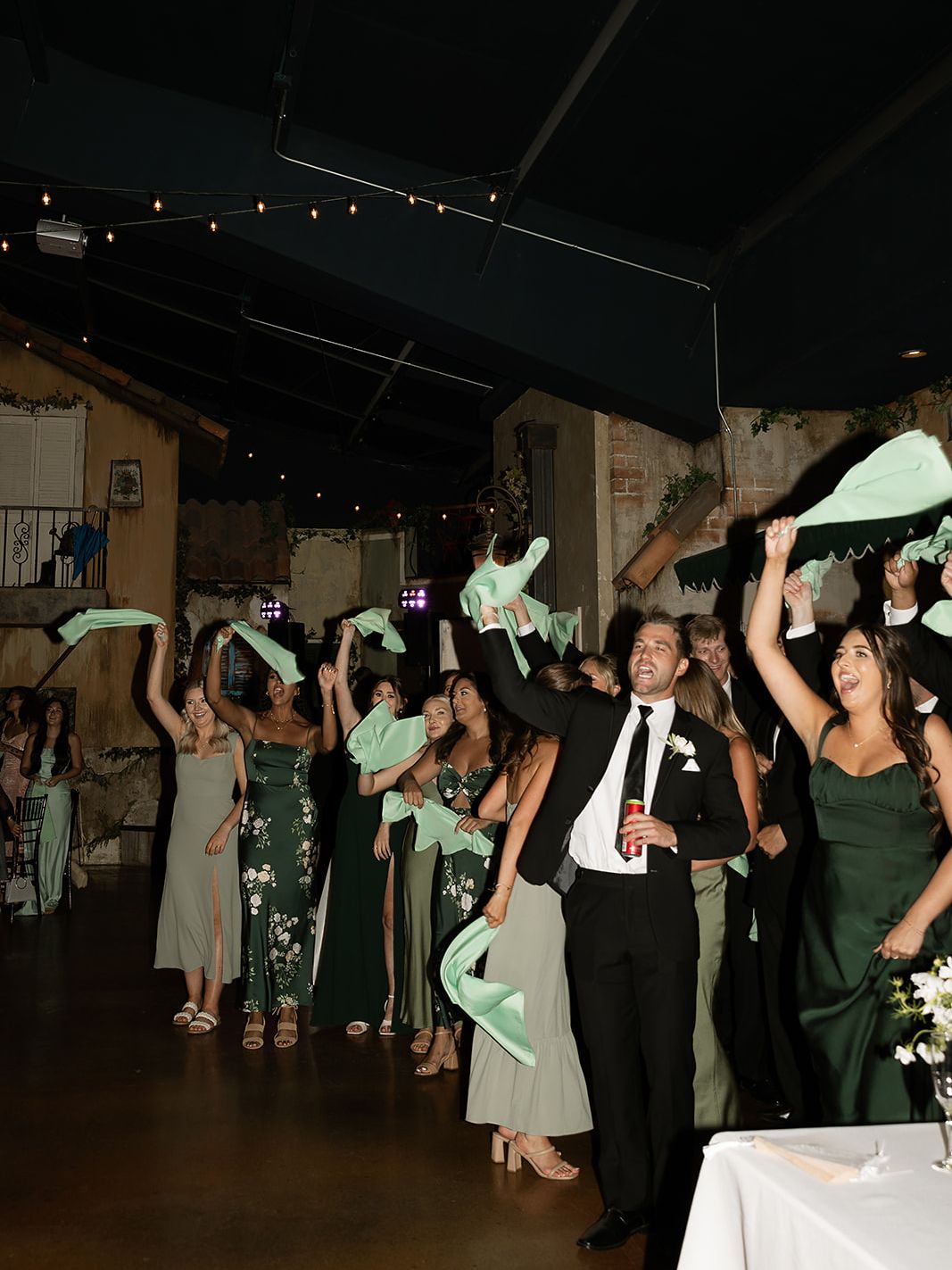 2025-04/ANNAMANTINI-WEDDING-THEWINTERSTEINS-888_websize.jpg