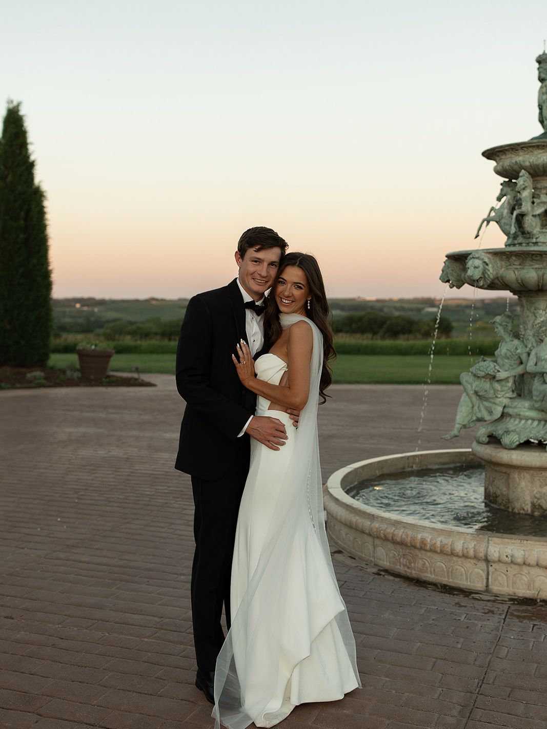 2025-04/ANNAMANTINI-WEDDING-THEWINTERSTEINS-1119_websize.jpg