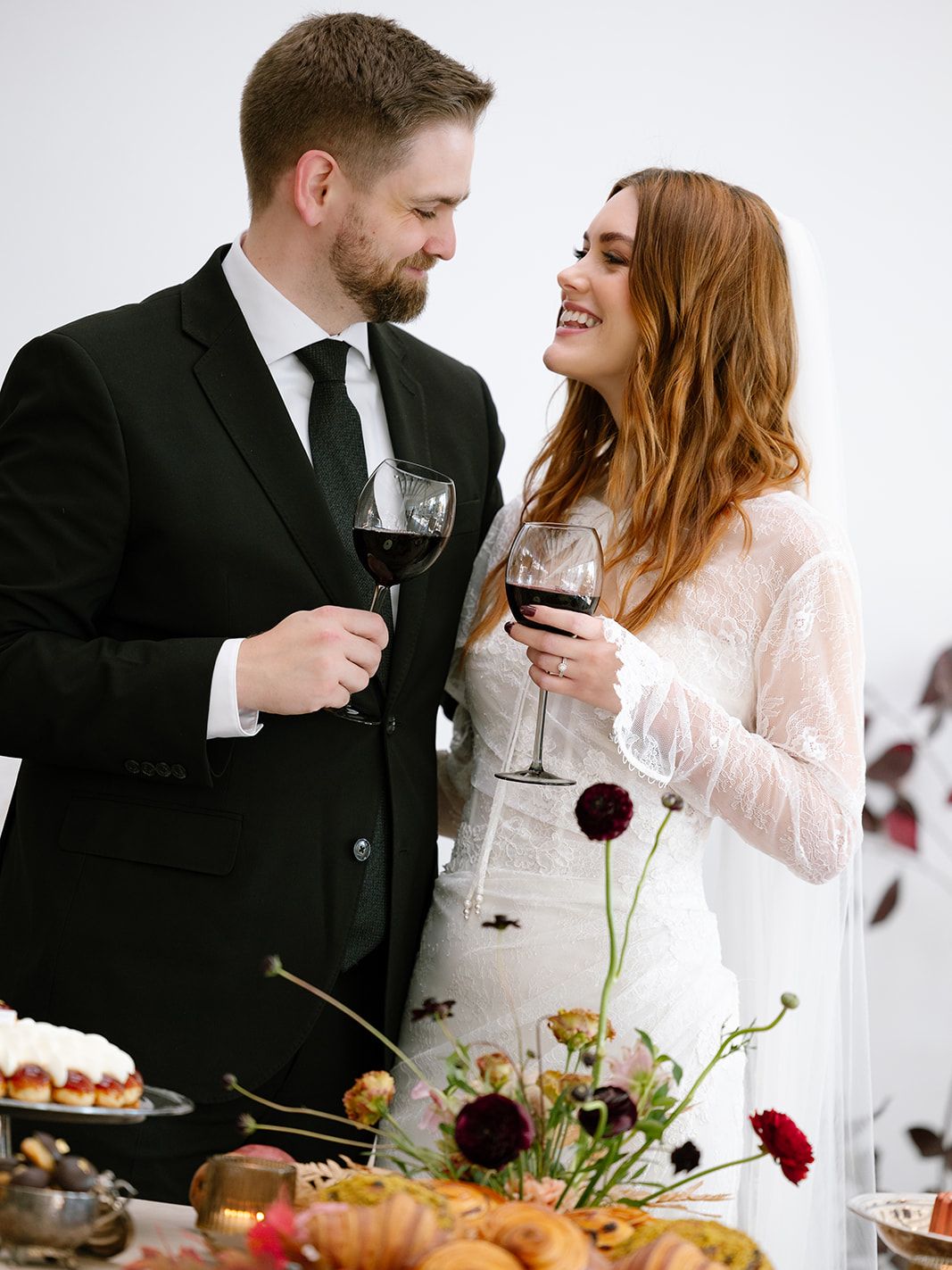 2025-10/autumnal_wedding_minneapolis_minnesota_wedding_the_whim_loui_photography_archifete-233.jpg