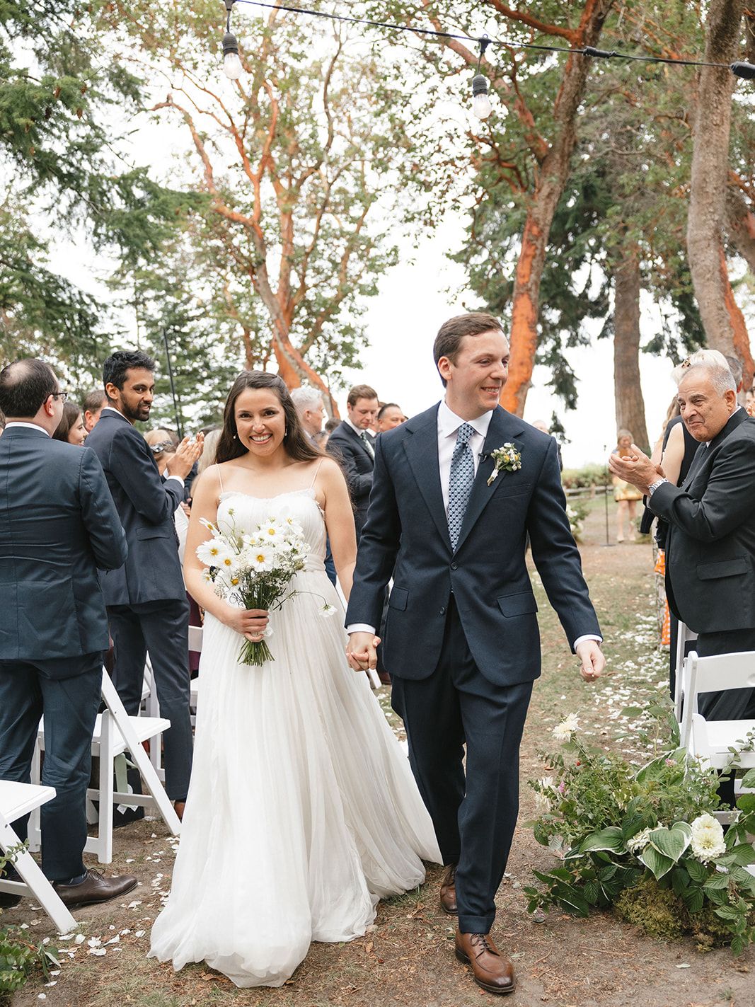 2025-10/e&c_wedding-318.jpg