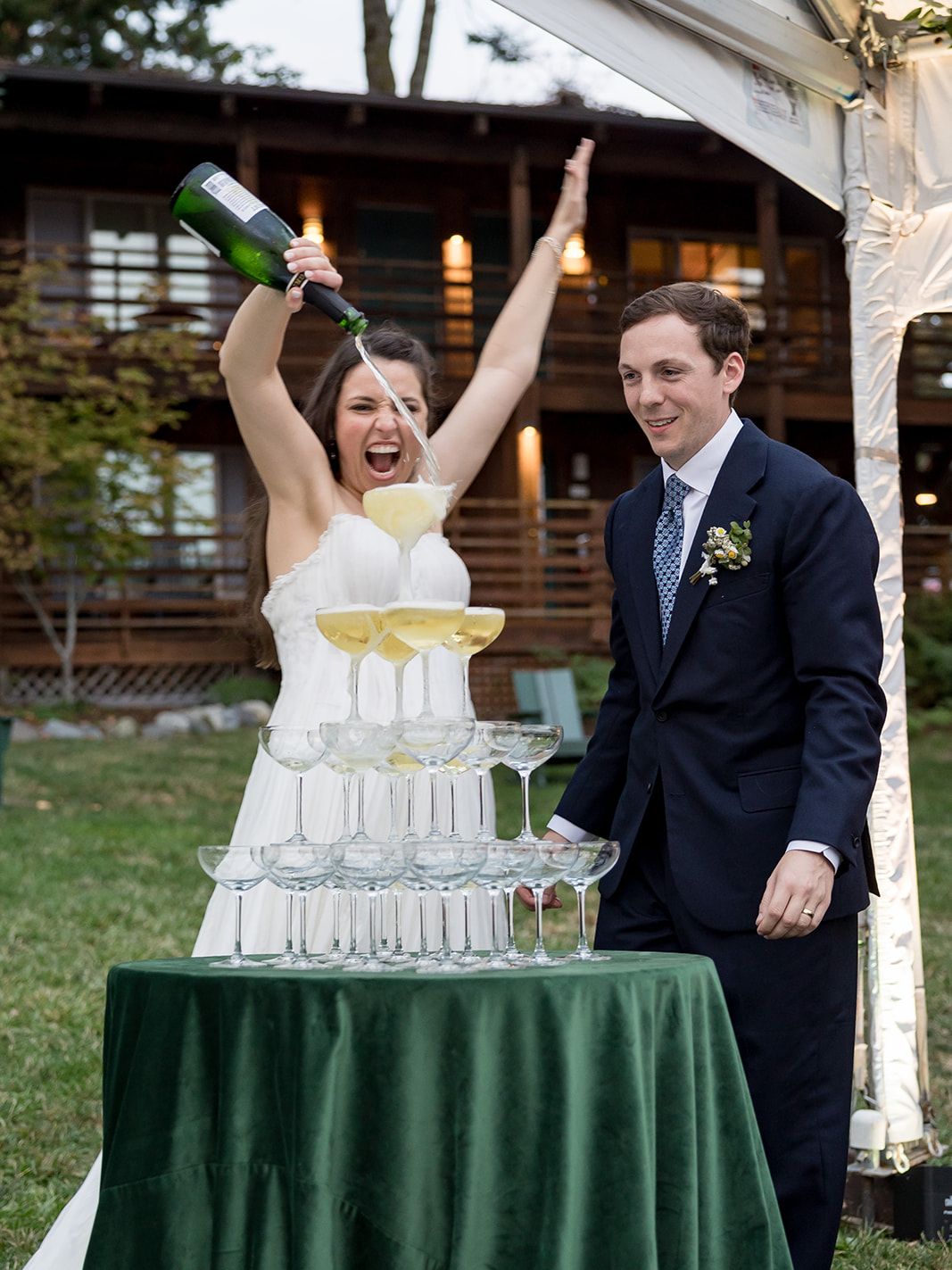 2025-10/e&c_wedding-742.jpg
