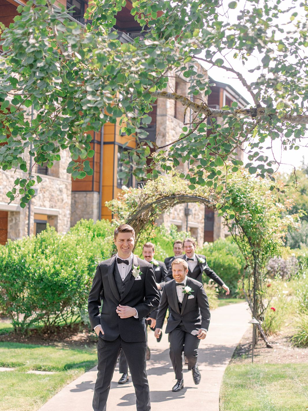 2025-11/KateHoltPhotography_JacquiJeff_10Aug2025_TheAllison-50_websize_0.jpg