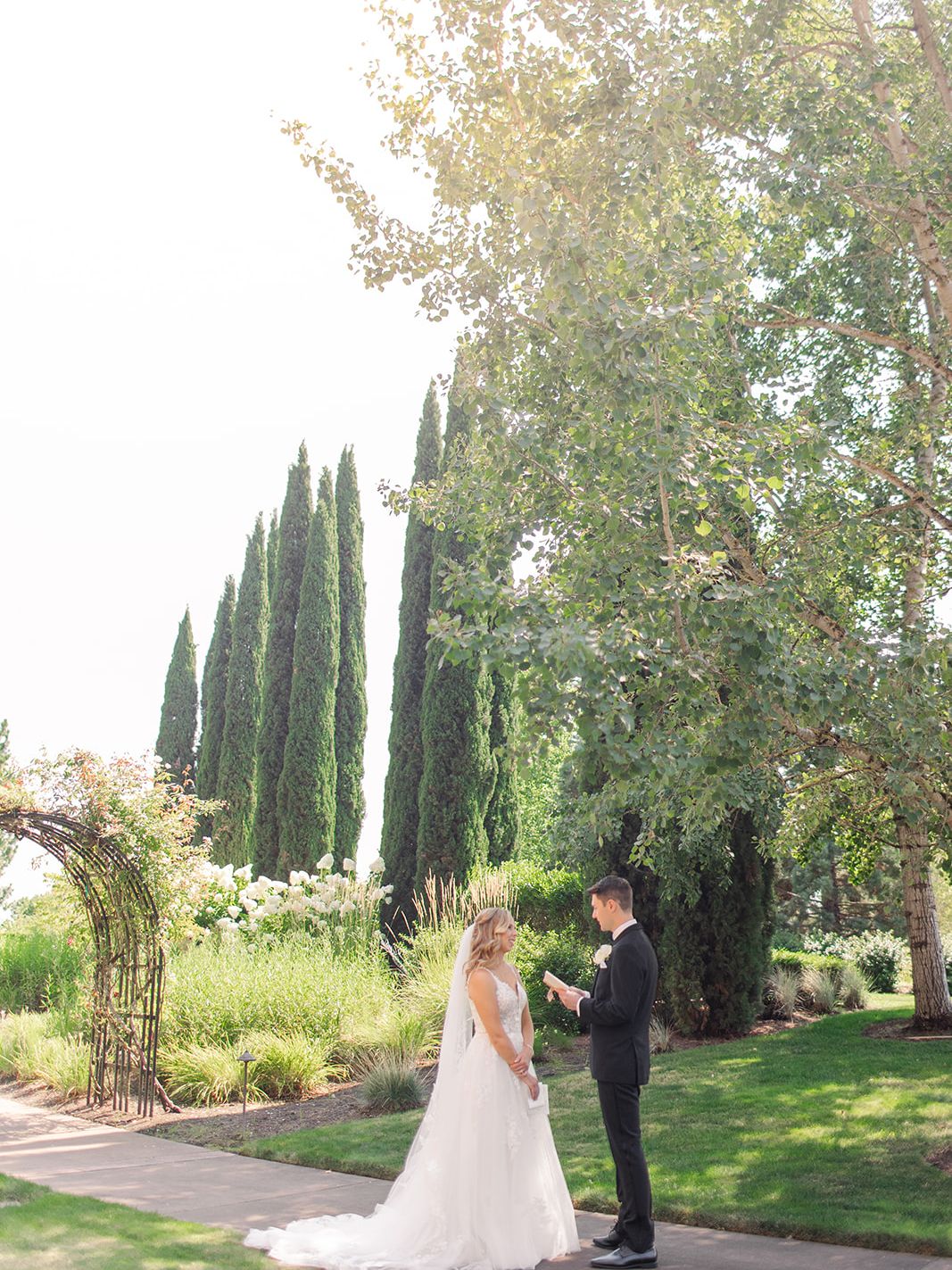 2025-11/KateHoltPhotography_JacquiJeff_10Aug2025_TheAllison-96_websize_0.jpg