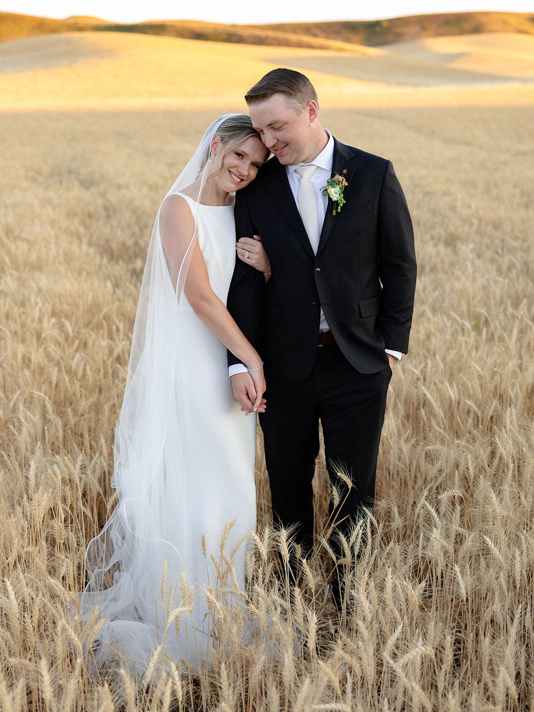 2026-06/Abbey Peter Red Barn Farms_Cassie Trottier Photography_0230.jpg