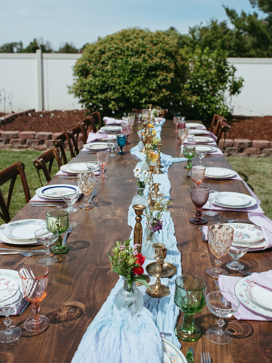 2023-11/walla-walla-backyard-wedding-ren-mckenzie-photography-19.jpg