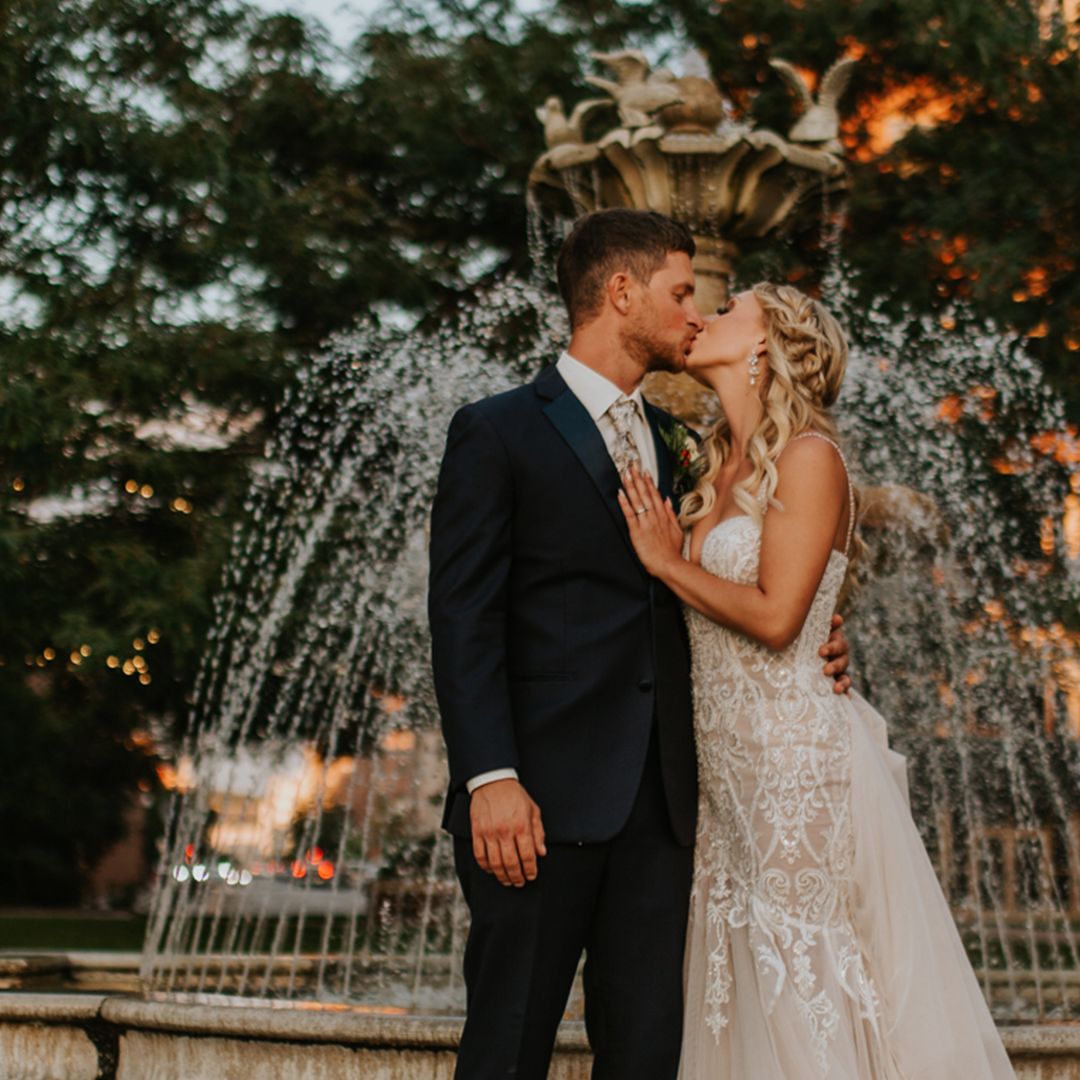 Savannah Steiger Photography courtesy of The Cargill Room at the Waterfront La Crosse
