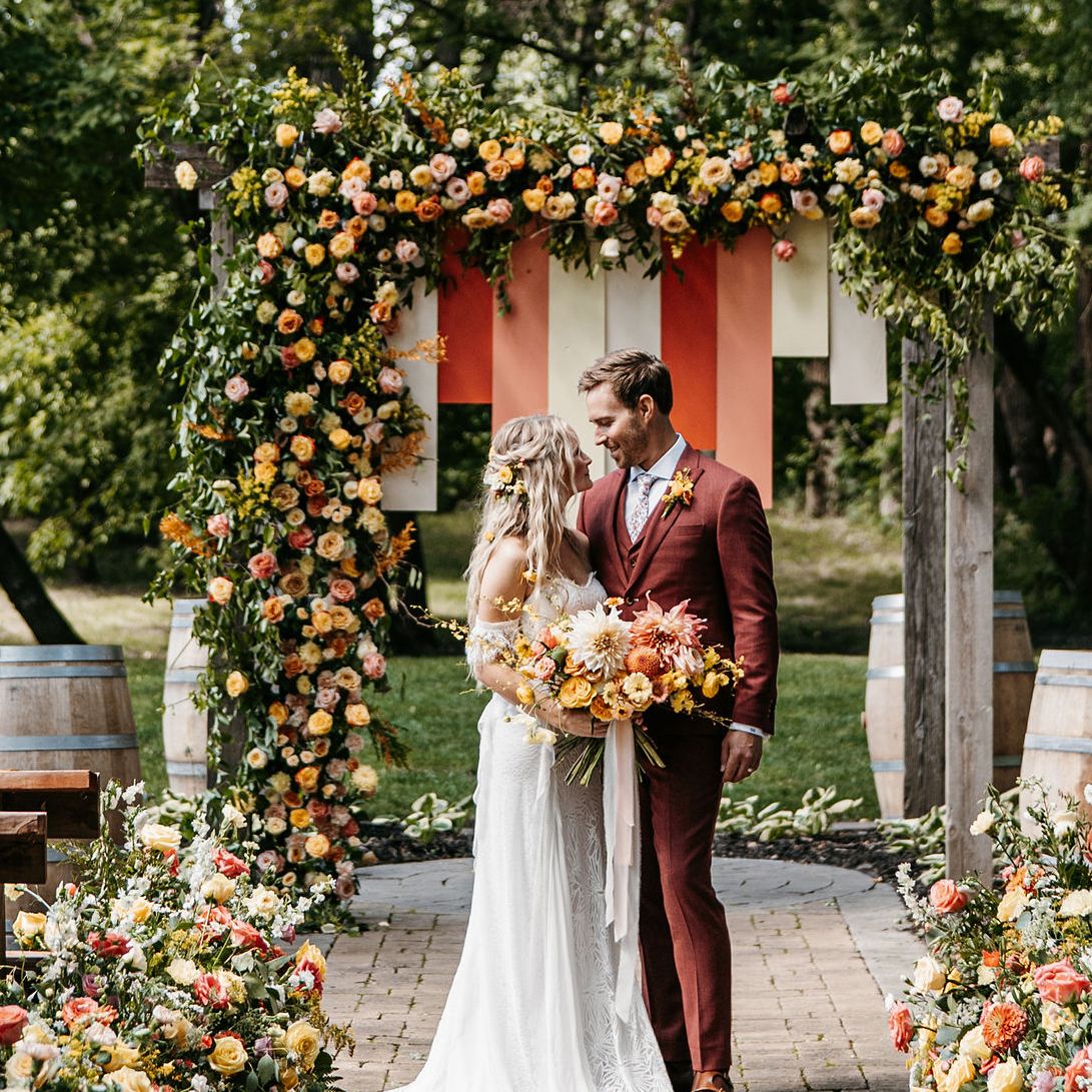 Minnesota Bride Carlos Creek flower shoot 2.jpg