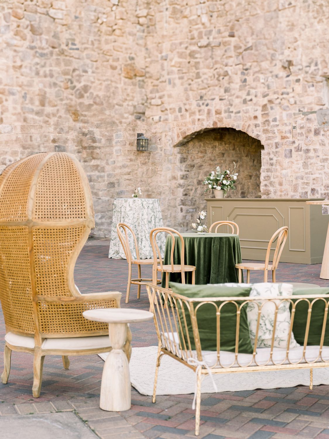 2024-12/BestEventDesign - Megan Cary Photography1.jpg