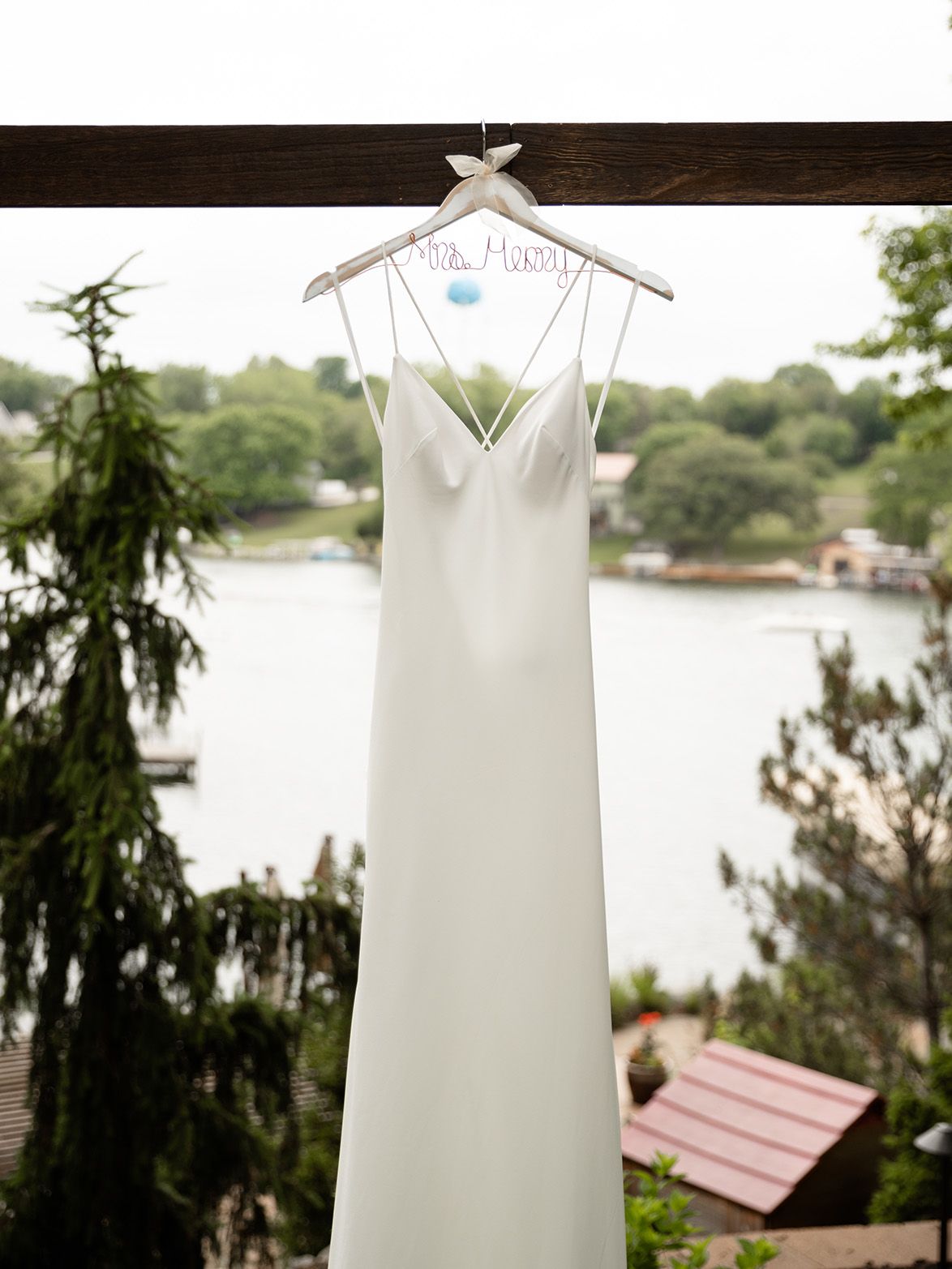 2024-09/Julie Trinh Photography The Henrys Best Omaha Wedding Photographer-21.jpg