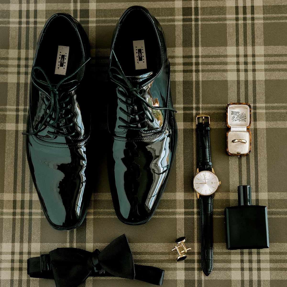2025-07/34_Flat Lay.jpg