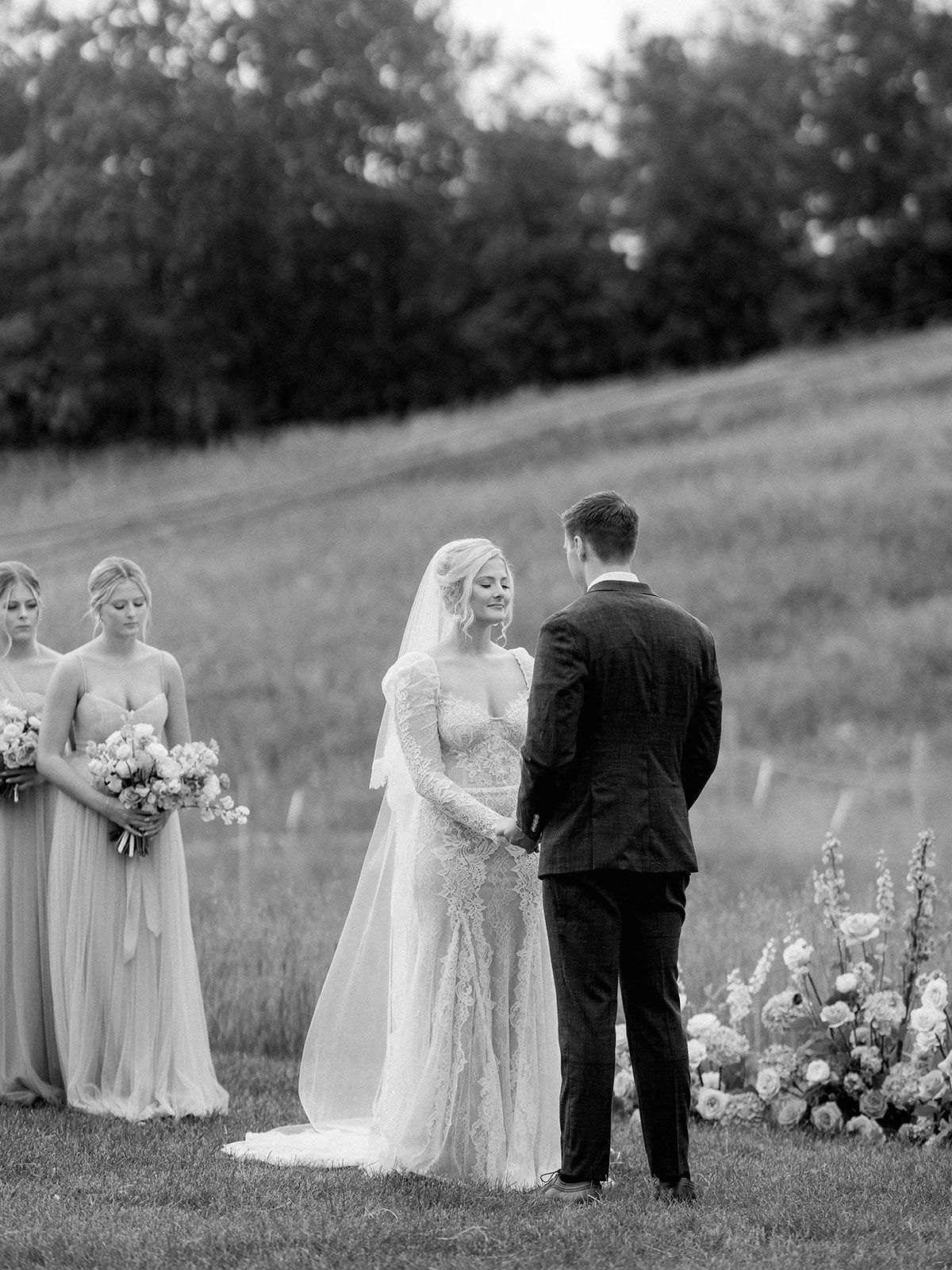 2025-03/detroit-lakes-mountain-wedding-photographer-two-birds-photography-kelyn (057 of 112)_websize.jpg