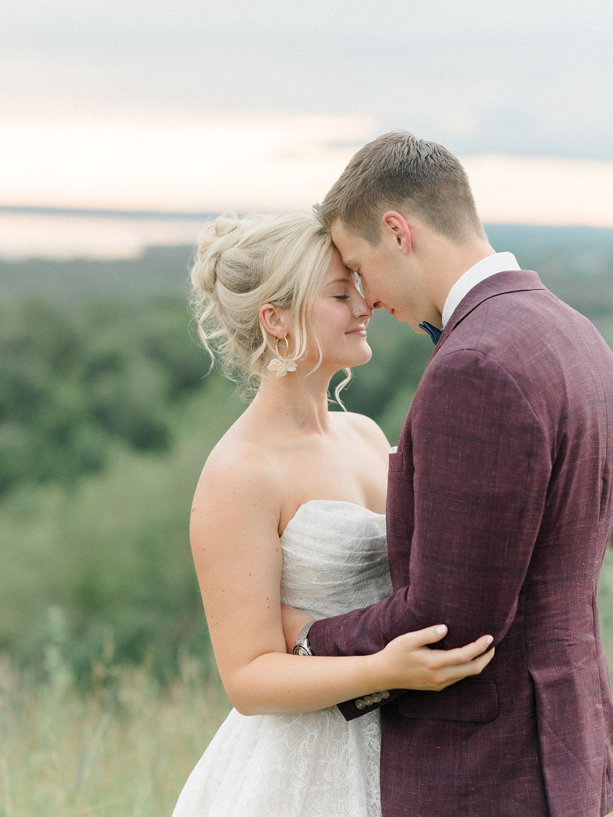 2025-03/detroit-lakes-mountain-wedding-photographer-two-birds-photography-kelyn (106 of 112)_websize.jpg