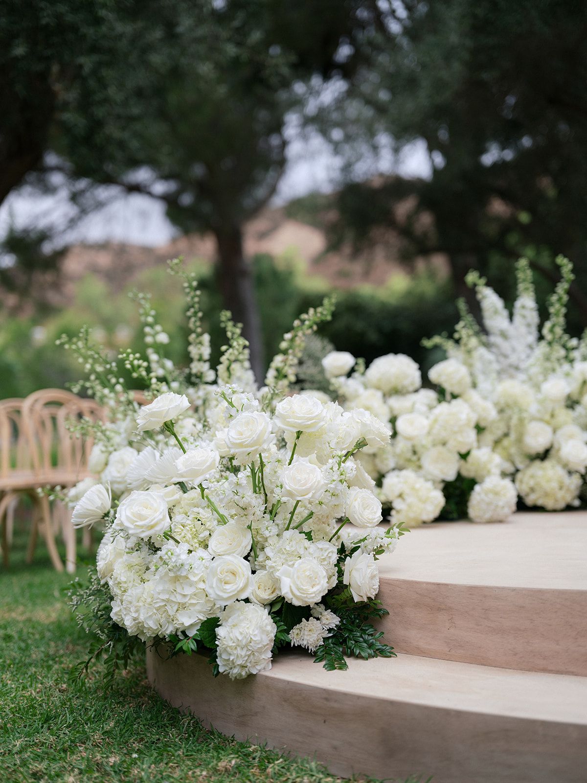 2025-07/J&M-Hummingbird-Nest-Ranch-Wedding-054_0.jpg
