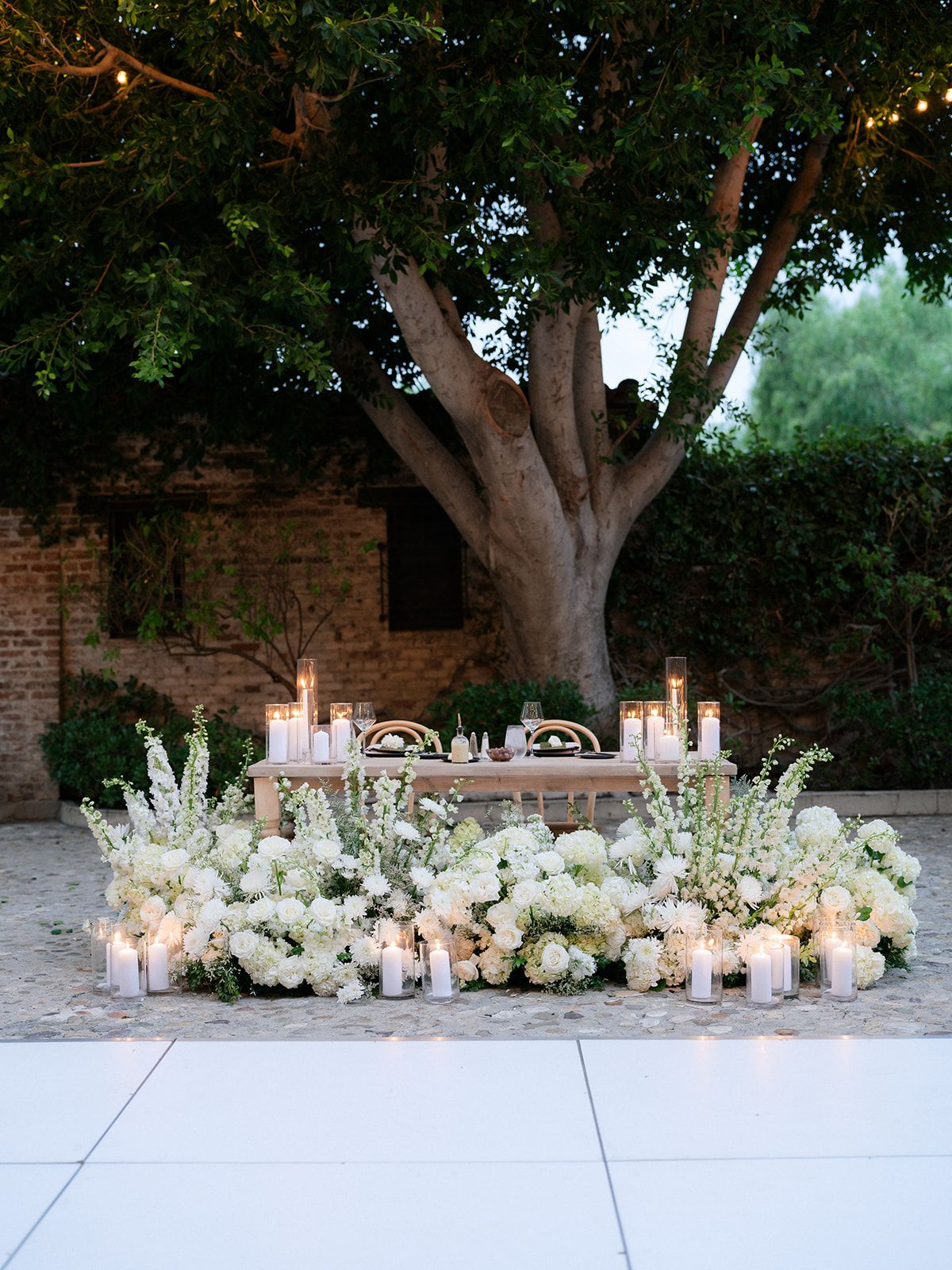 2025-07/J&M-Hummingbird-Nest-Ranch-Wedding-126.jpg