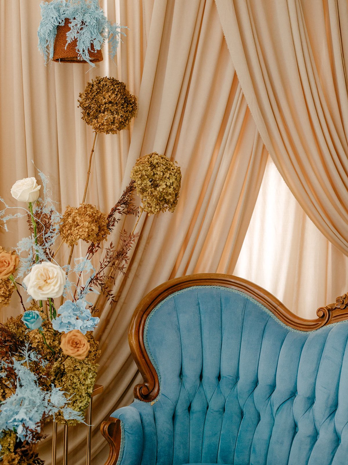 2025-08/Lauren Baker Photography_Pantone and Poodles Editorial-65_websize.jpg