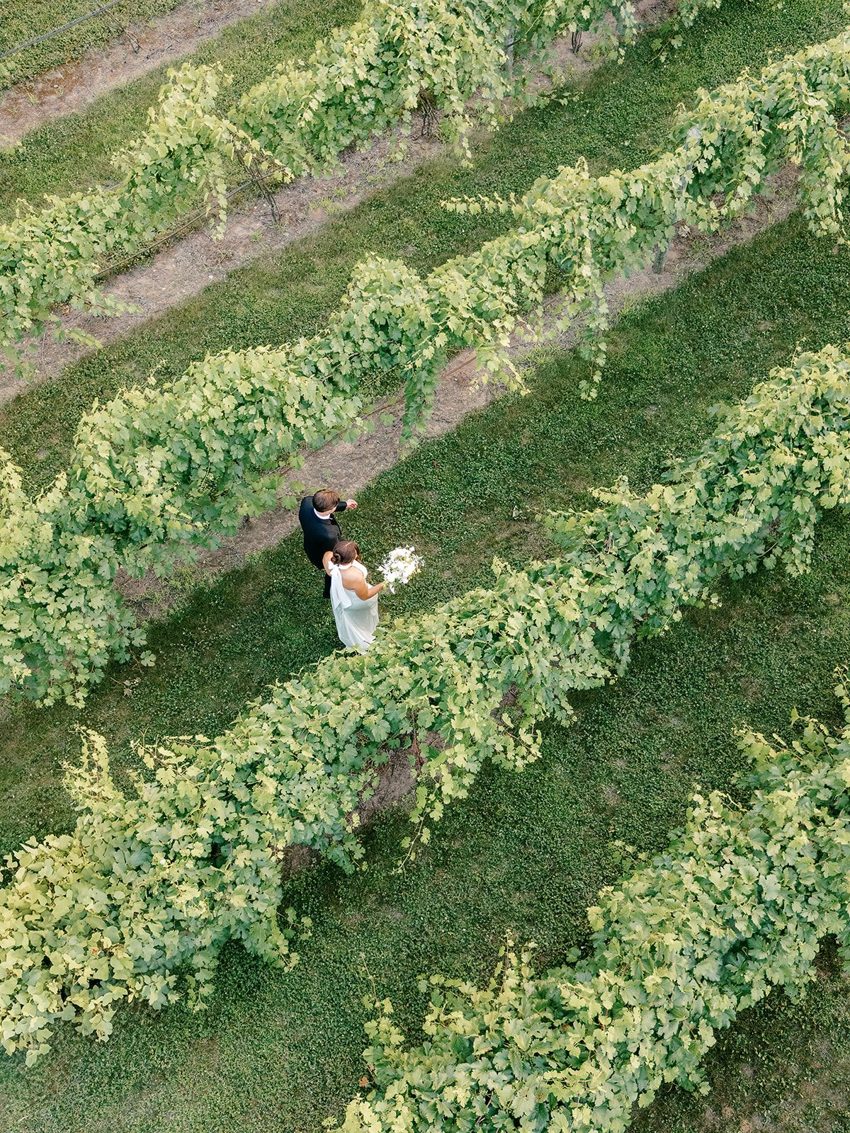 2026-04/FAVORITES-2025.07.12 Lindsay and Connor wedding-152_websize.jpg
