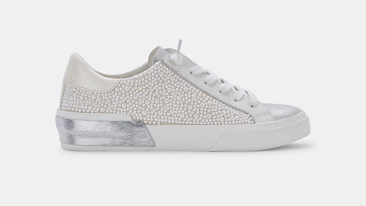 2025-02/DolceVitaSneakers.jpg