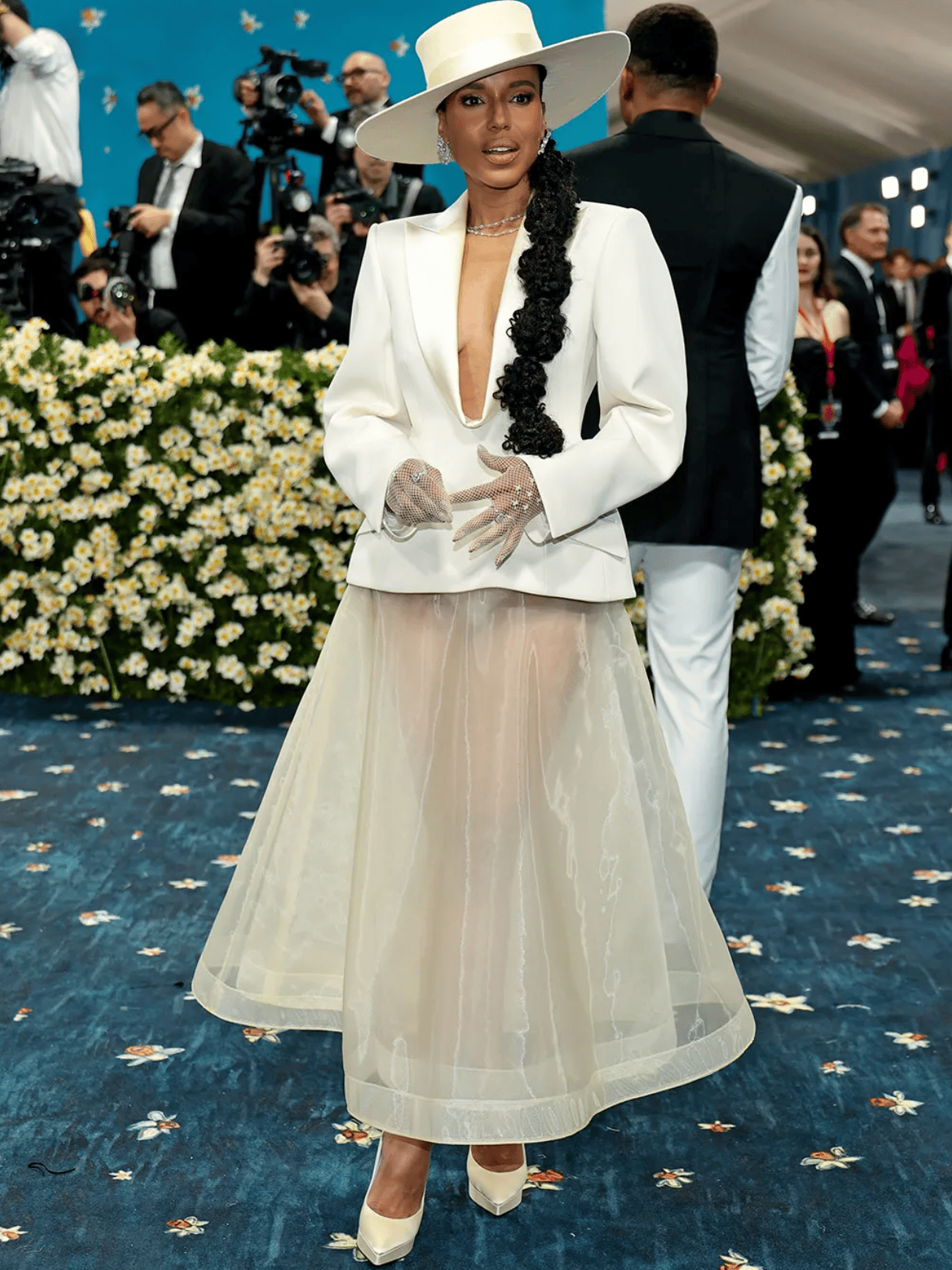 2025-05/_KerryWashington_MetGala2025_Dimitrios Kambouris:Getty Images.png