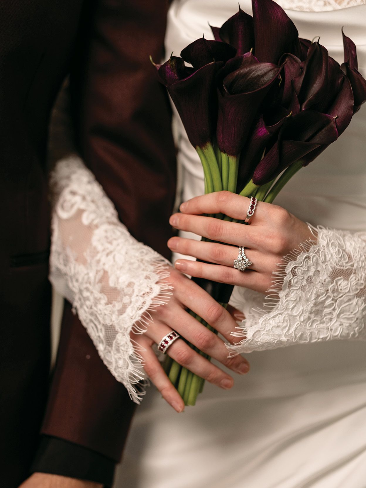 2025-06/JulieTrinhPhotographyNebraskaWeddingDayMagazineFW2025-12_0.jpg