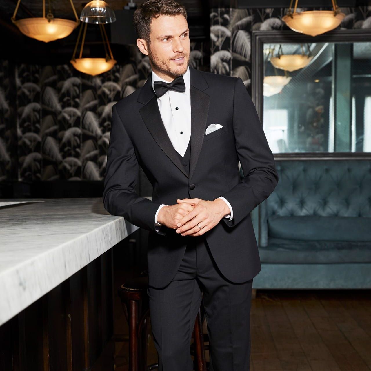 2026-07/1920x2880_wedding-tuxedo-black-performance-michael-kors-legacy-921-1.jpg