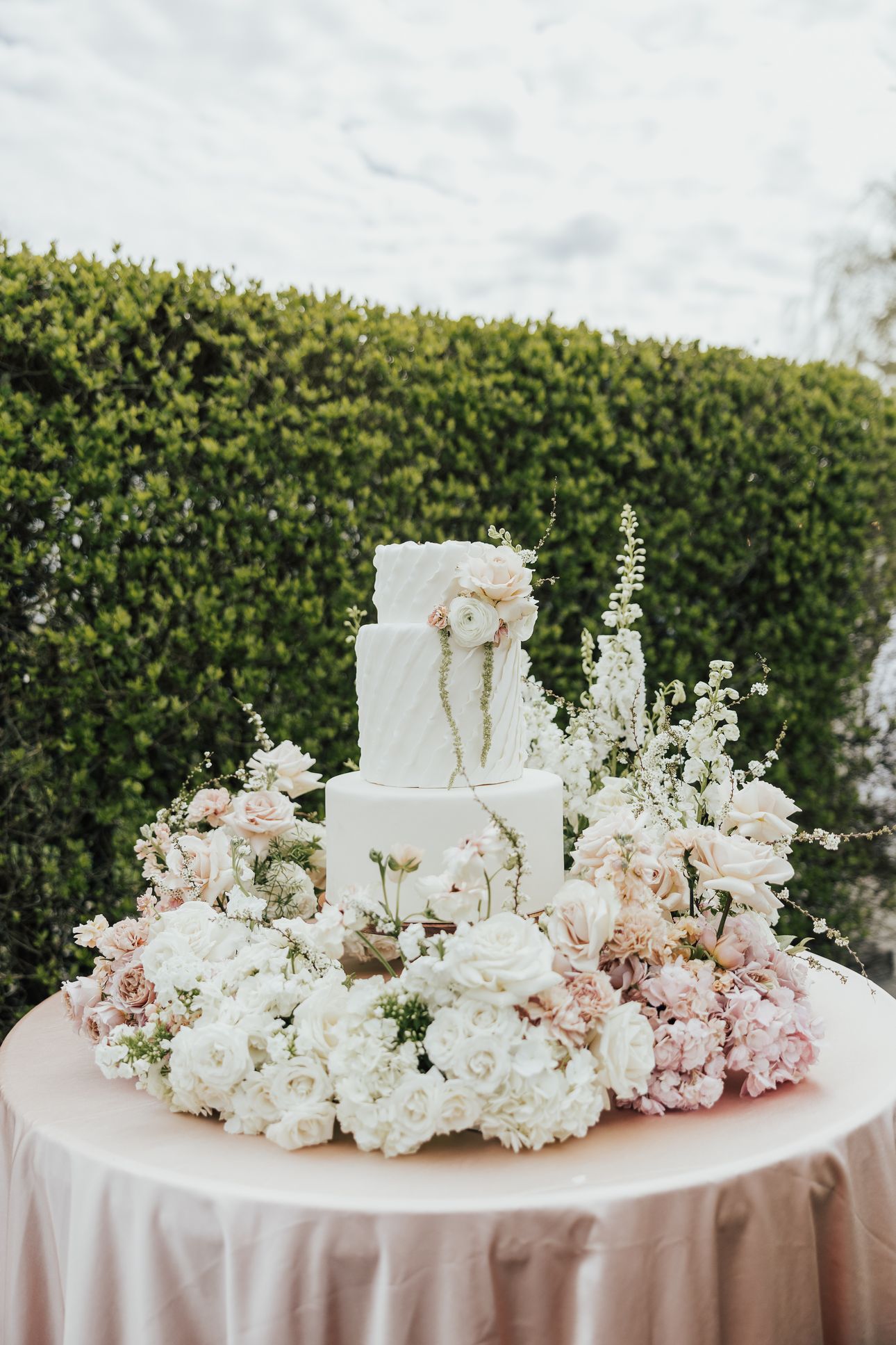 2026-06/genesis-farms-wedding-venue-rachel-syrisko-photography-211 (1)_0.jpg