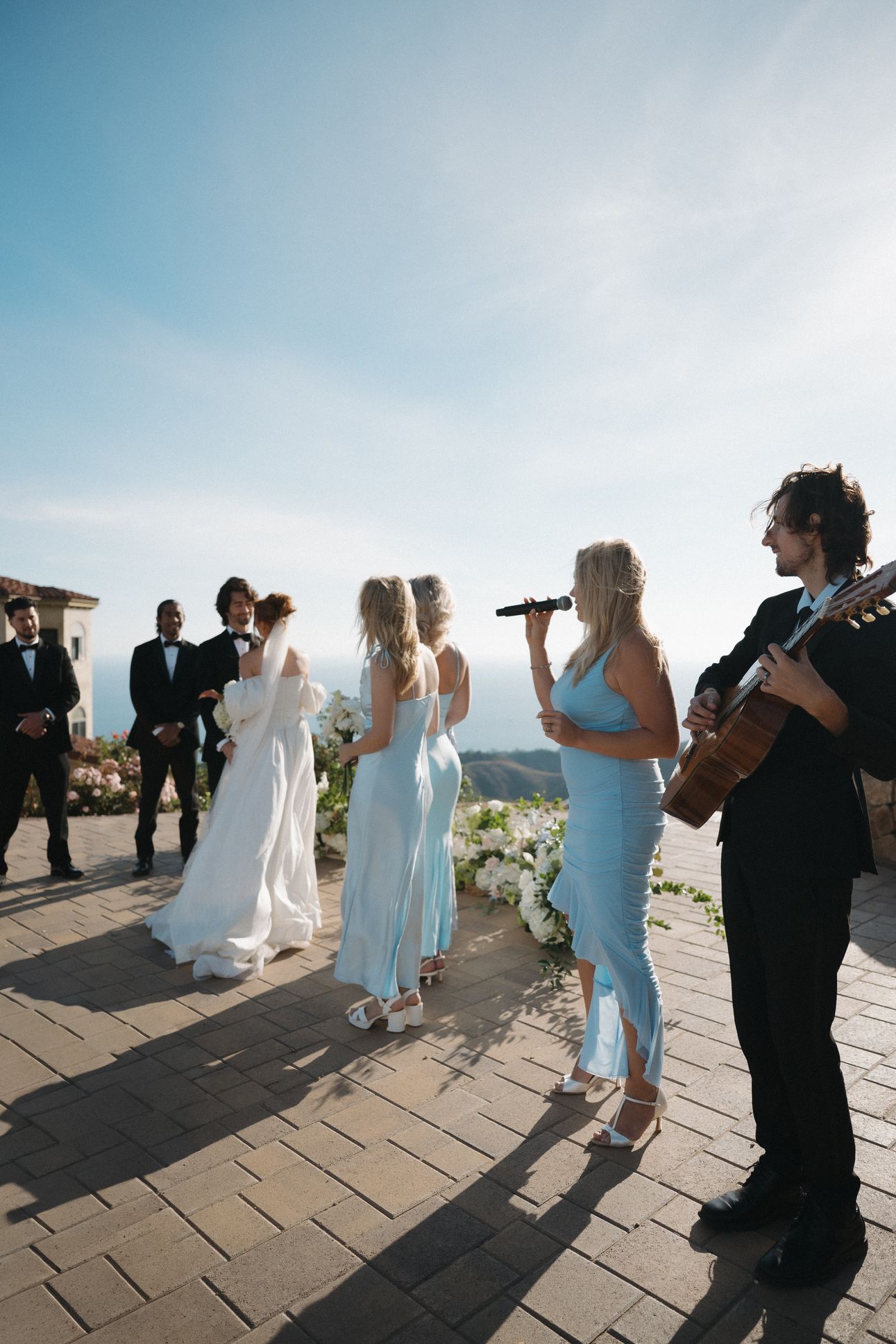 2026-02/serenading.jpeg