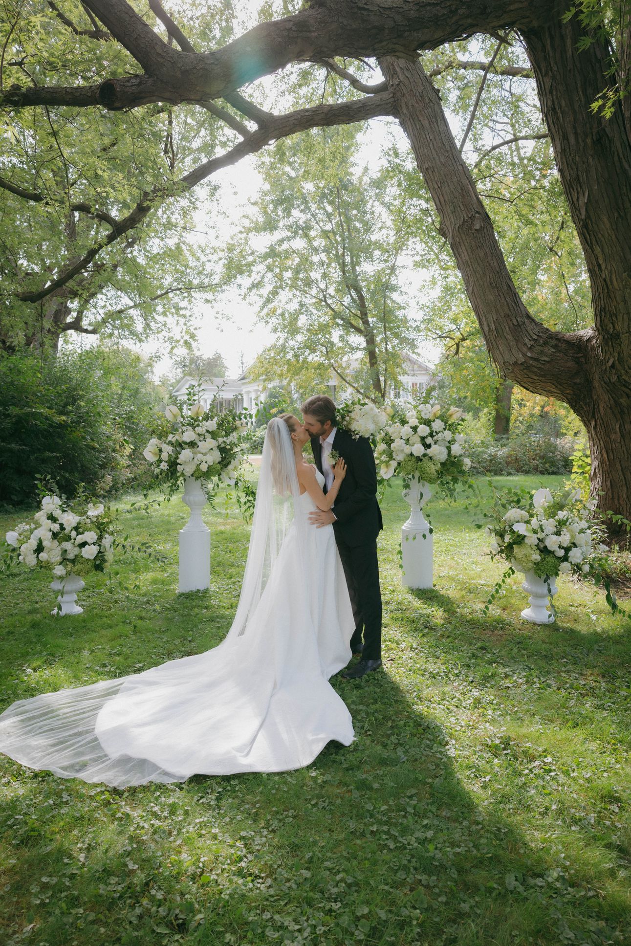 2026-04/StyledShoot-CHM-GMarieImages-45.jpg