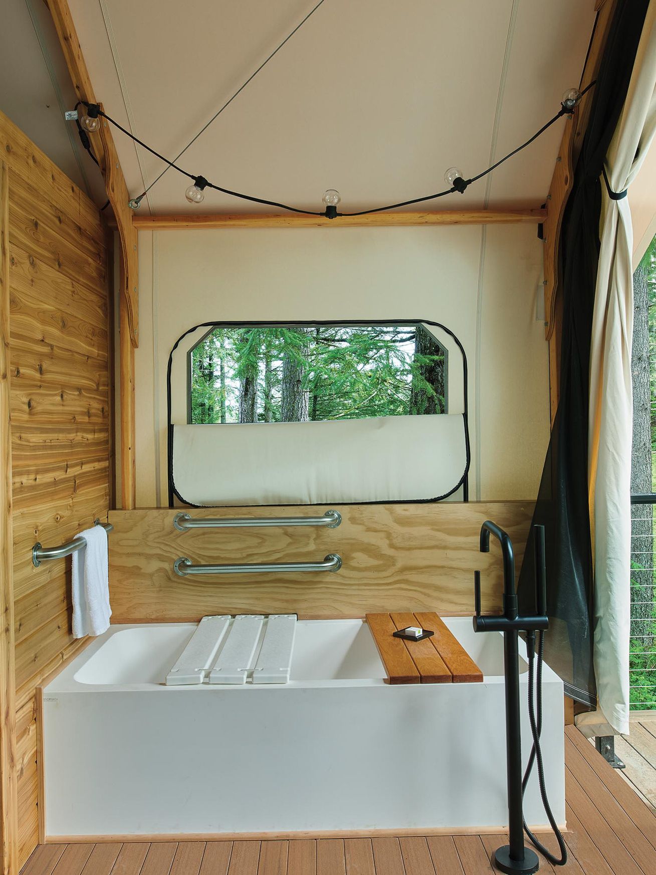 2024-08/Glamp-ADA-2.jpg