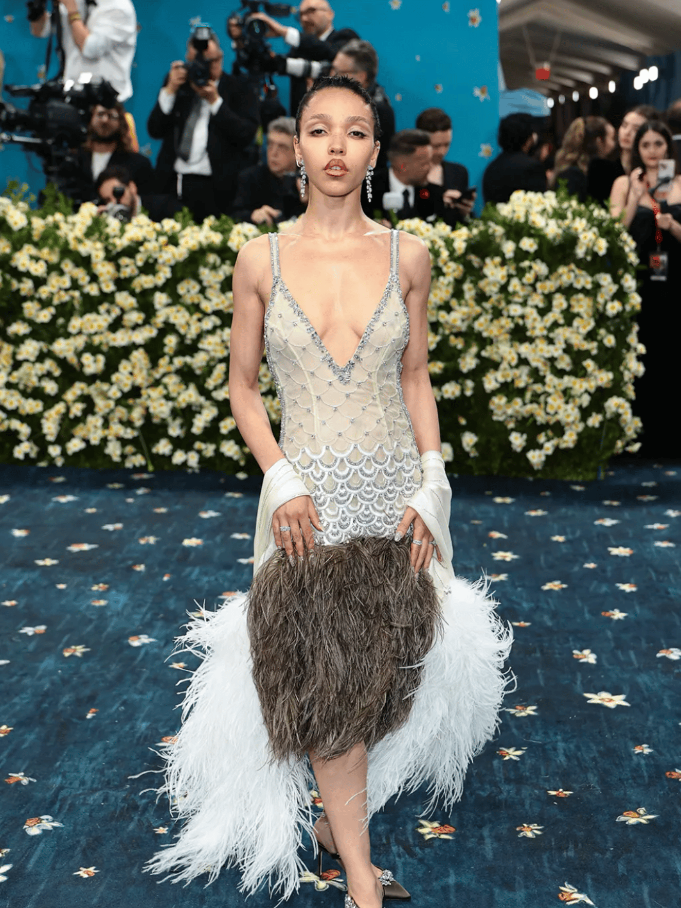 2025-05/_FKAtwigs_MetGala2025_Dimitrios Kambouris:Getty Images for the Met Museum:Vogue.png