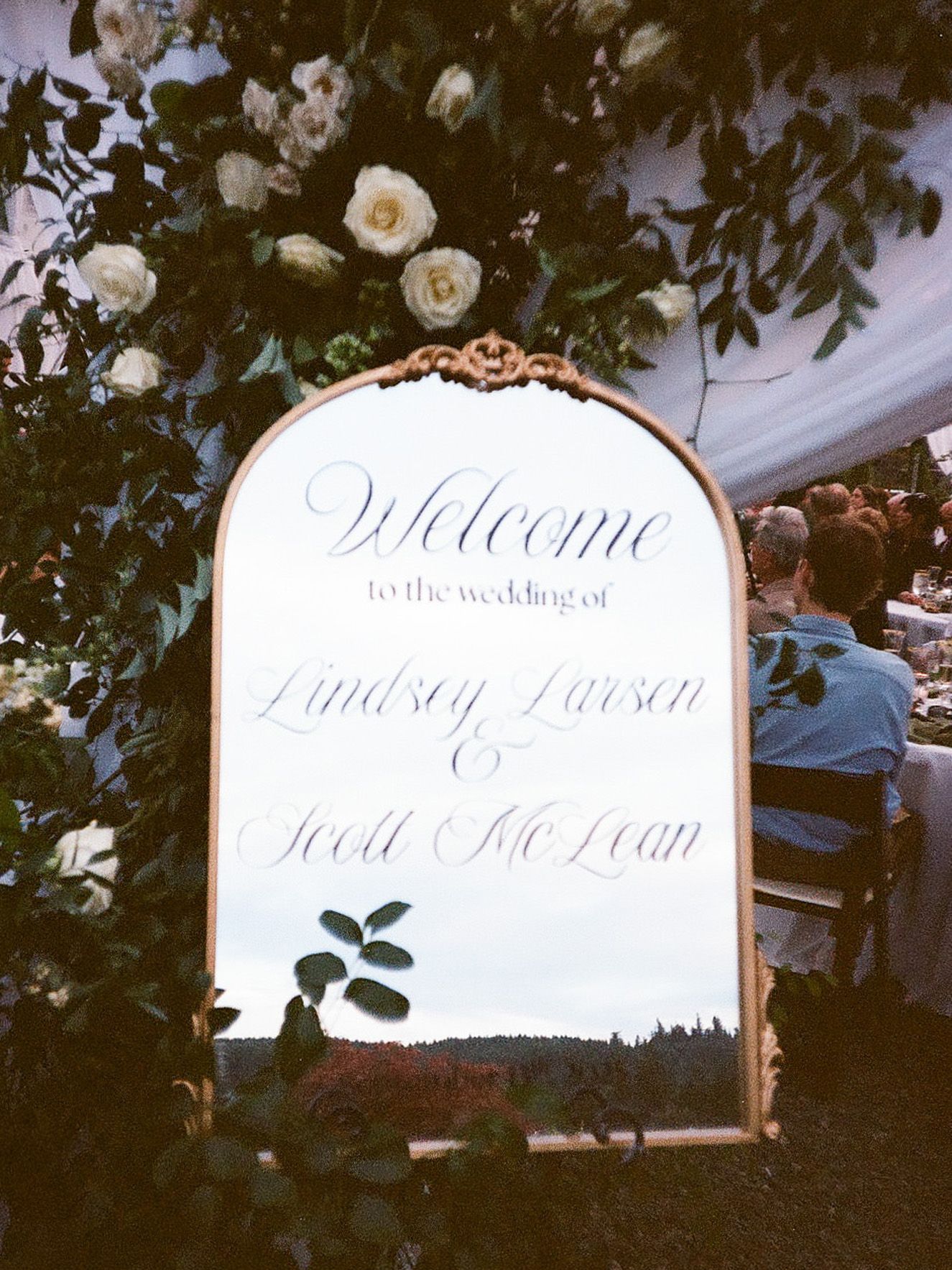 2026-08/EMILY B. PHOTO CO. -- Oregon Wedding Photographer -- Lindsey + Scott -- Chateau De Harpe -- FILM-35.jpg