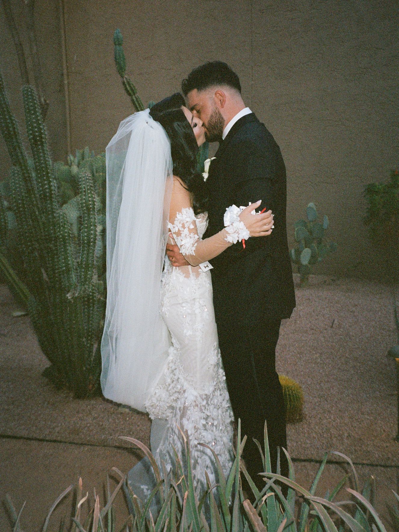 2025-11/Luxury-Editorial-Assyrian-Wedding-Arizona-Cacie-Carroll-Photography-1283.jpg