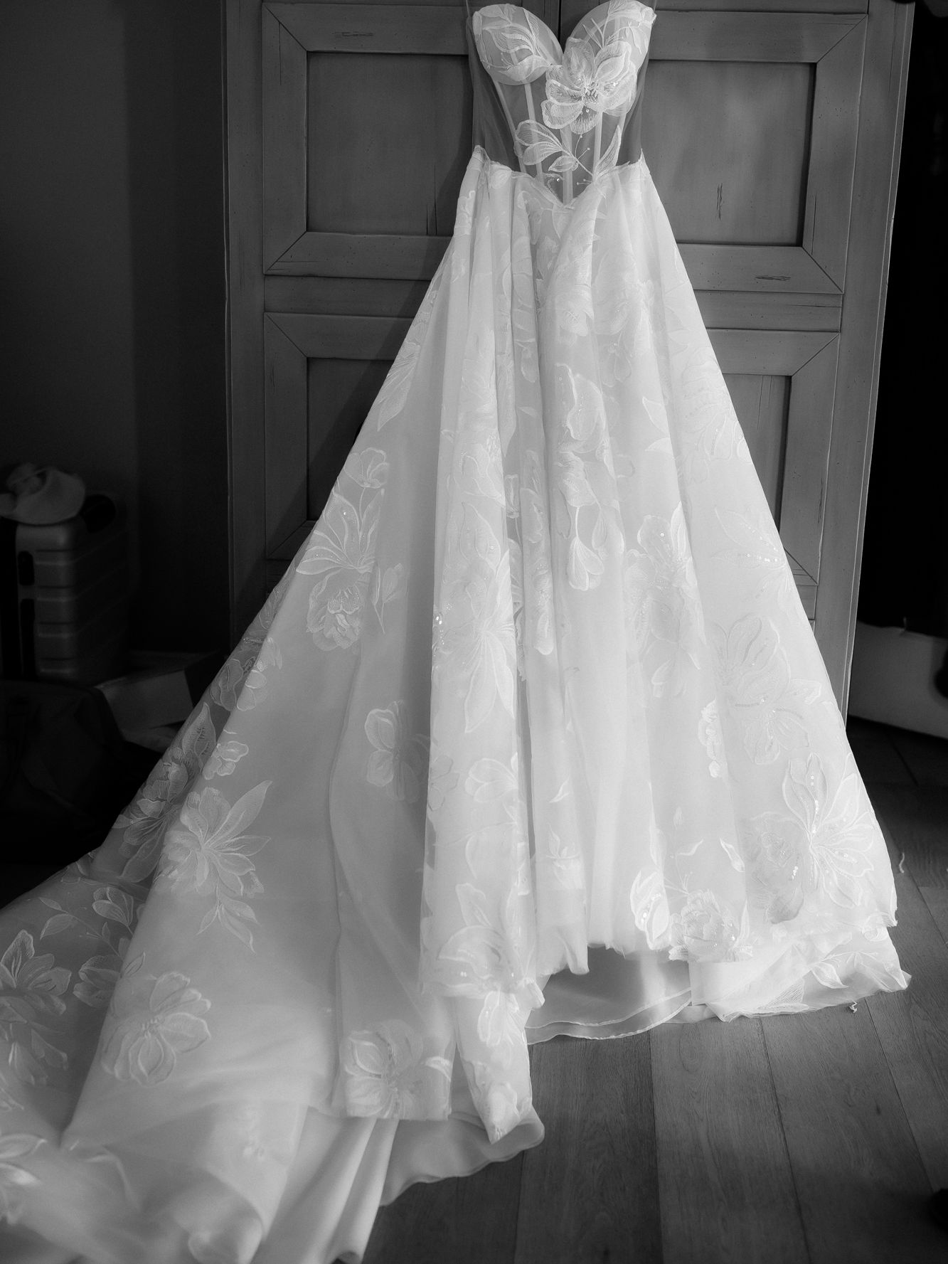 2025-06/Emily+Mike_0137.jpg