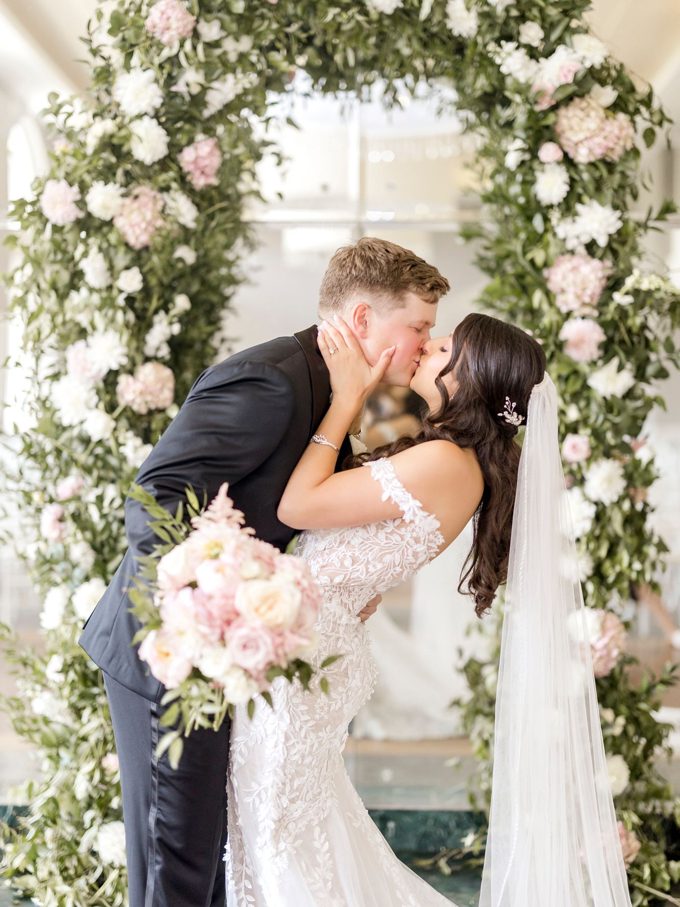 2025-09/beach-club-minneapolis-wedding-photos-alexandra-robyn-251.jpg