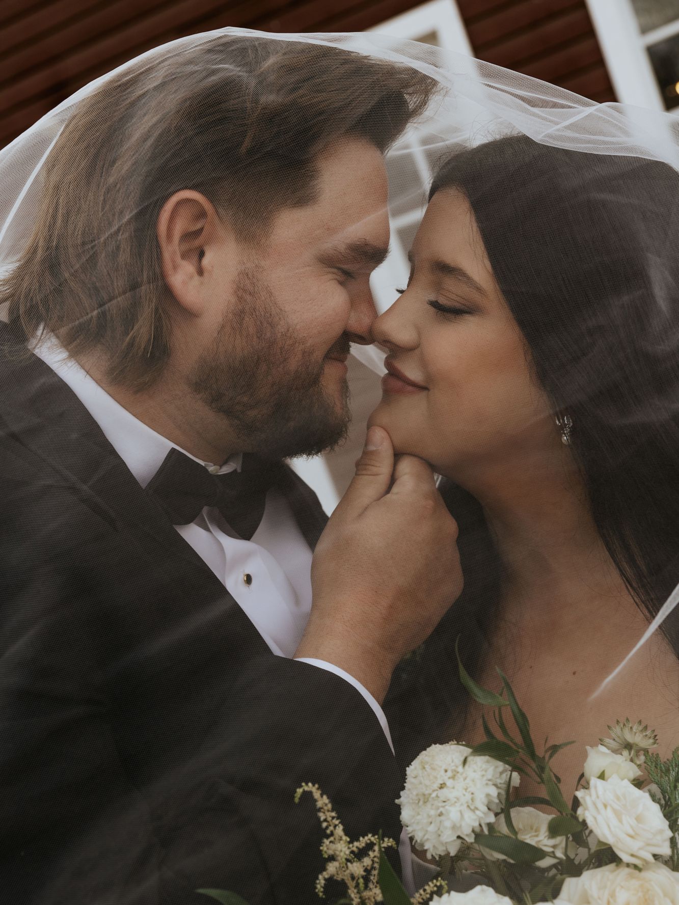 2025-10/TheBarnatBenningtonMagicalWinterWedding-TheTenopirs-TrinJensenPhotography-175.jpg