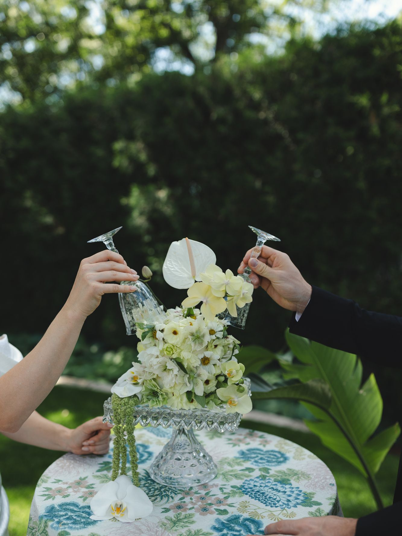 2025-11/PrivateEstateIntimateWeddingEditorial18433.jpg