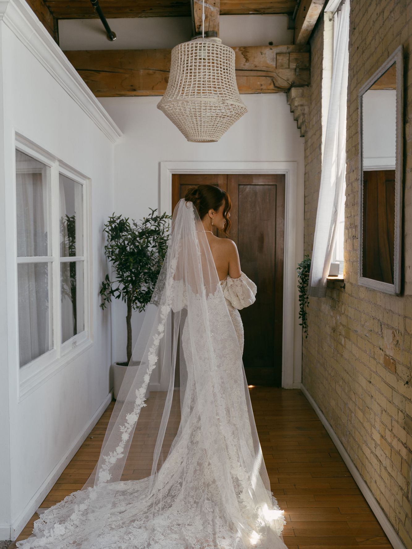 2026-02/vintage-milwaukee-wedding830_0.jpg