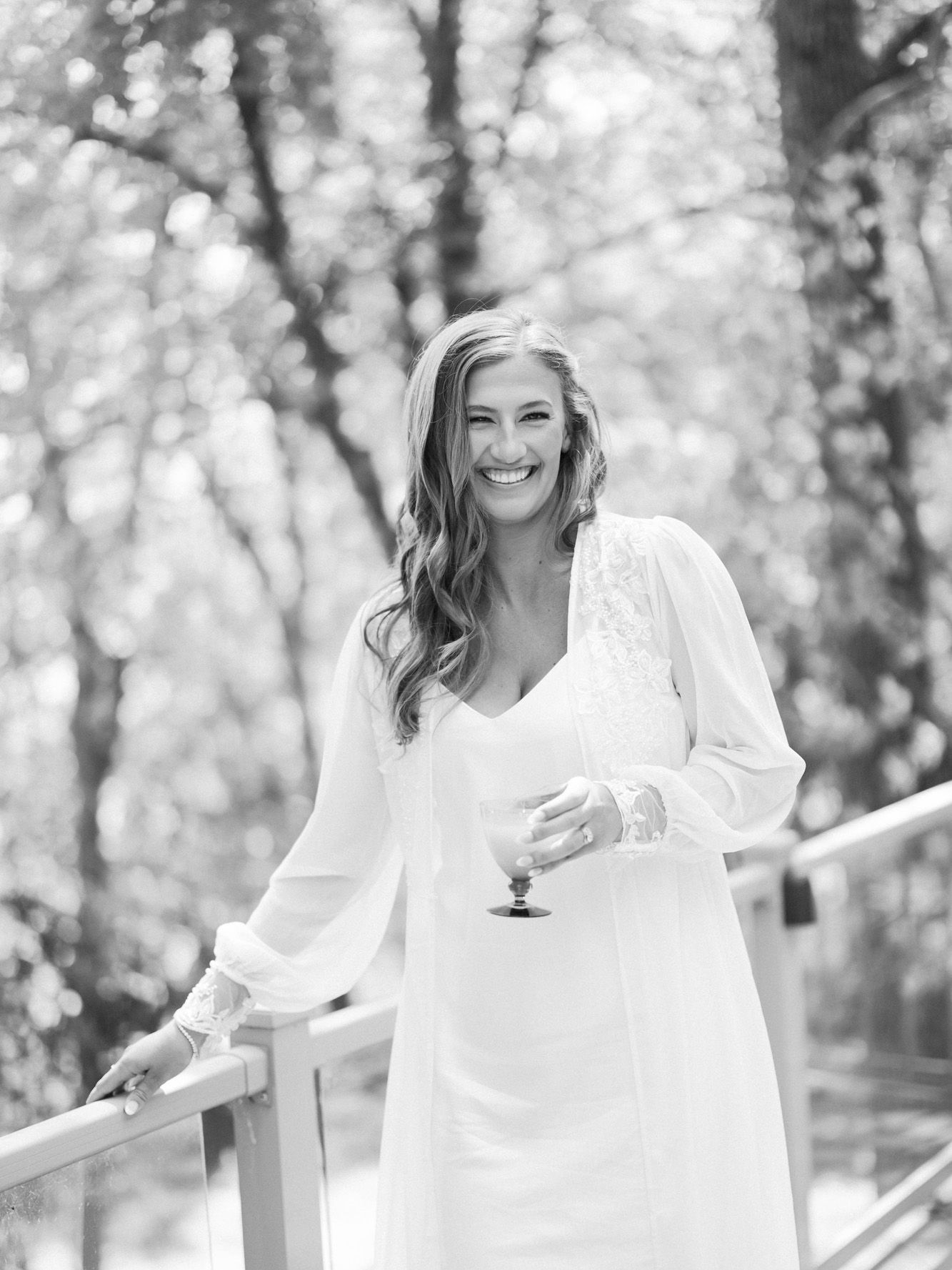 2026-03/LivByGrace-Fargo-Minneapolis-Wedding-Photographer-Emily&Riley-GettingReady-15.jpg
